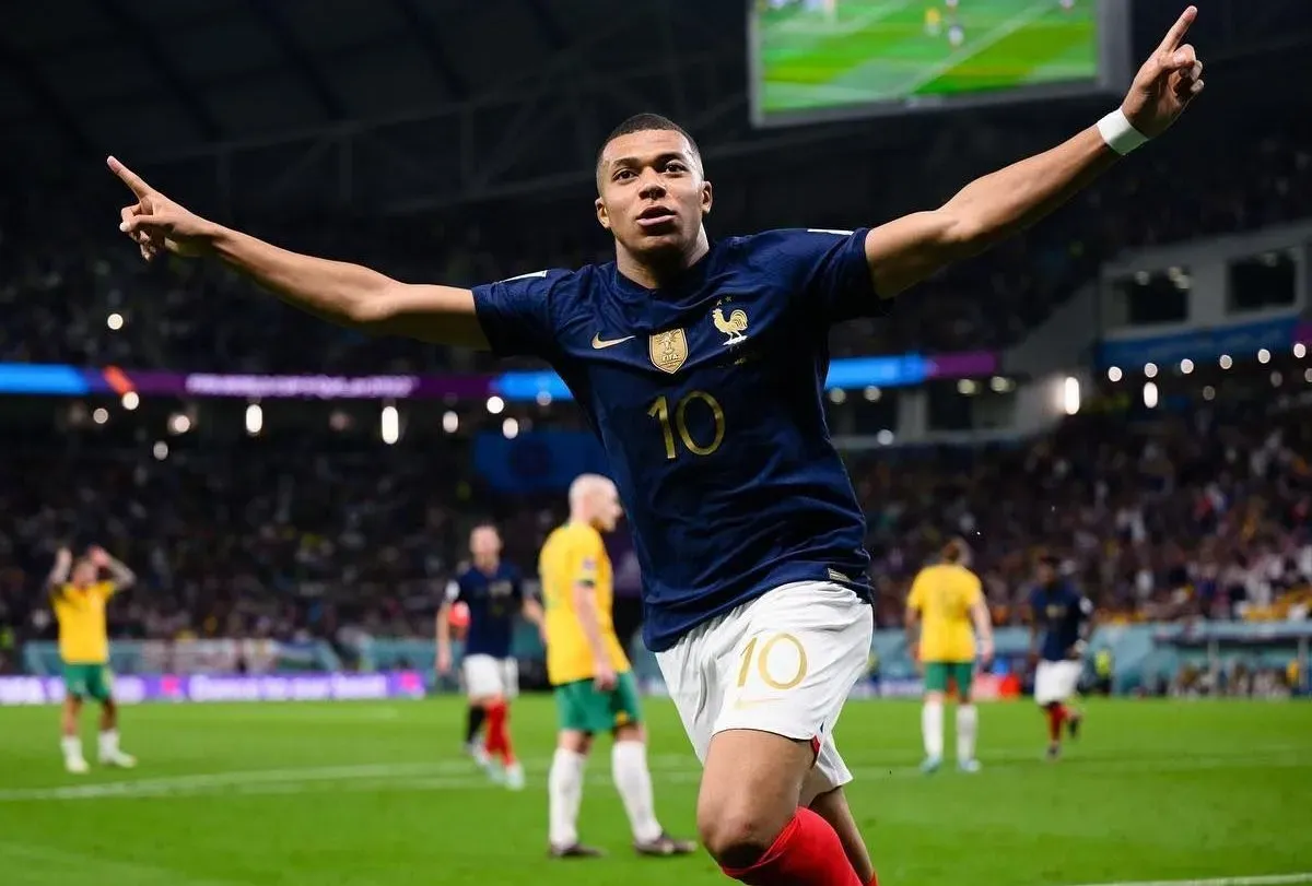 Atacar é arte, defender é "fácil"? Mbappé polemiza ao classificar posição de zagueiro como a mais simples do futebol