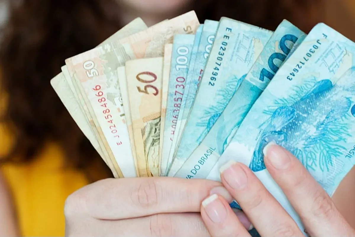 Desenrola: governo poderá usar dinheiro esquecido em bancos como garantia para renegociação de dívidas