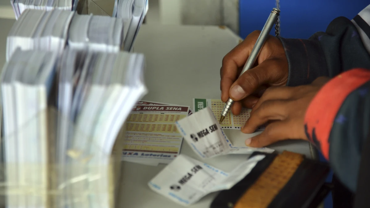 Mega-Sena acumula em R$ 105 milhões; seis apostas de Goiás acertam a quina e levam R$ 33 mil