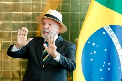 PT oficializa candidatura de Lula à reeleição durante convenção nacional em São Paulo